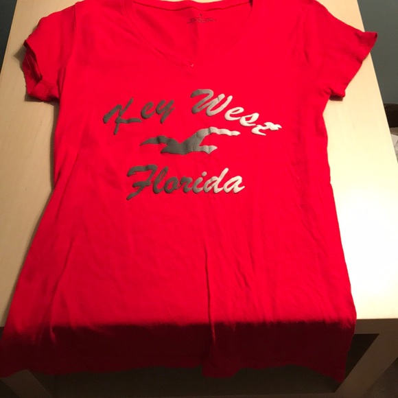 V neck Key West Florida - Picture 1 of 1